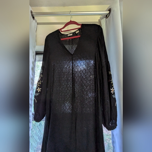 Long Light Cardigan by Daytrip Black Textured. Size M. - Picture 3 of 12